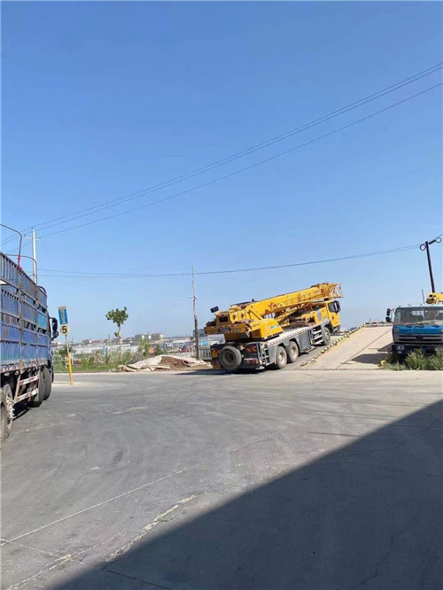 邻水县25吨吊车的租赁价格大概是多少？