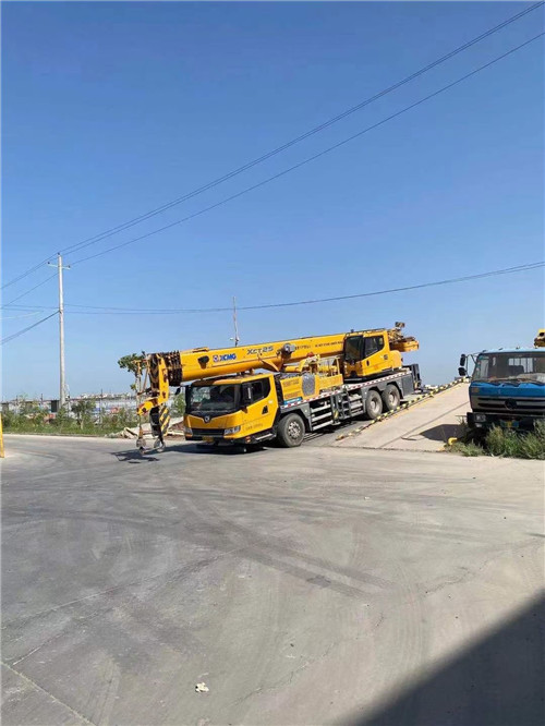 邻水县吊车作业时，可能会产生哪些额外收费项目？