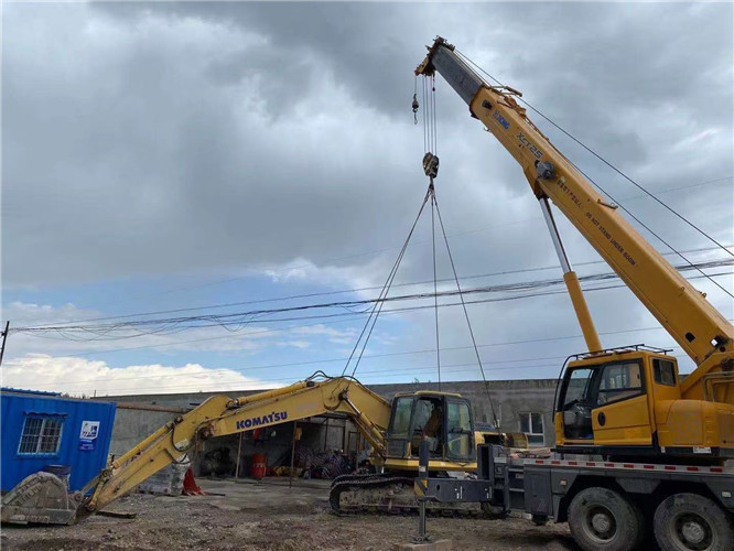 邻水县25吨吊车的工作半径是多少？