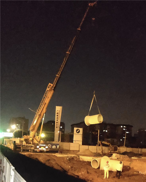 邻水县“弯臂矫正”—— 吊车的 “形变补偿” 技术